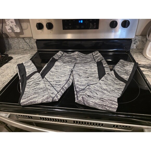 Pants - Women's athletic leggings